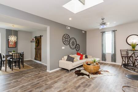 Modern Condo in Center of Soulard— Walk score 87