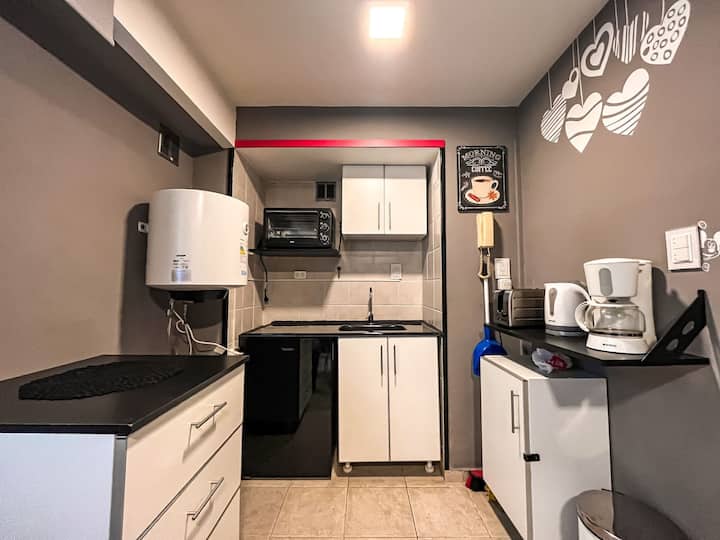 Kitnet mobiliada em Palermo a poucos metros do Shopping Alto Palermo