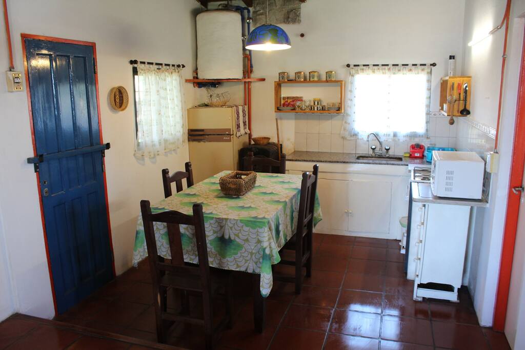 Cocina comedor equipada