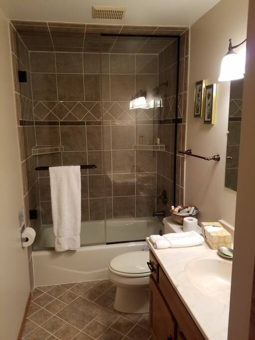 2 Full Bathrooms