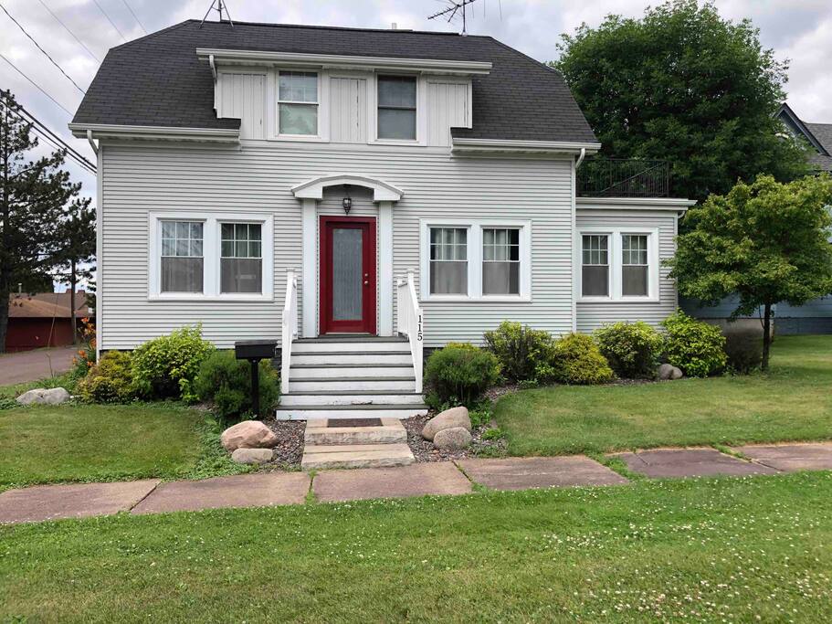 Classy Cottage 2 Blocks to Castle Danger Brewery! - Houses for Rent in Two Harbors, Minnesota ...
