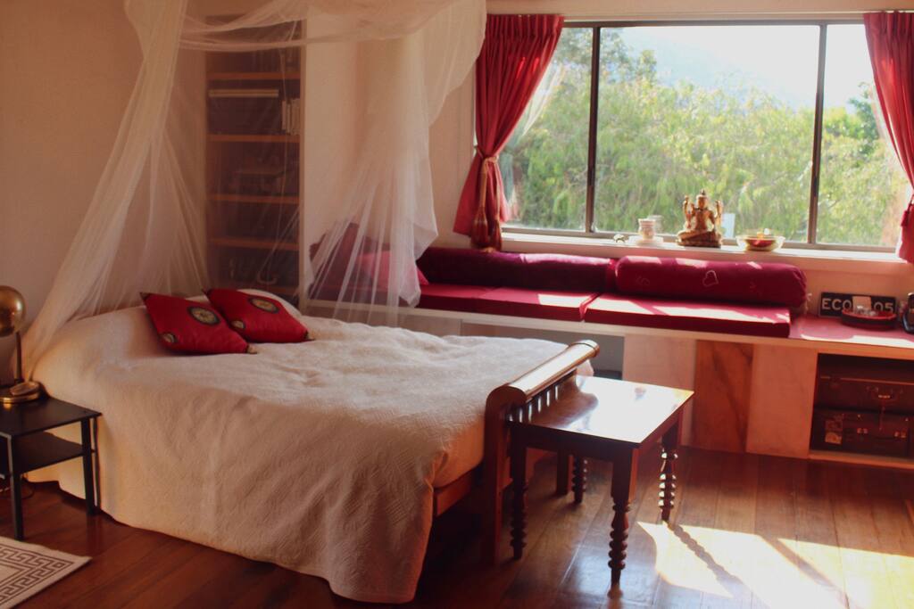 Room 2, Double bed or set it up as a lounge