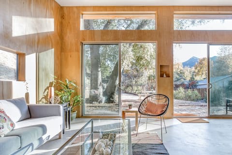 Private Modern Dwell Home