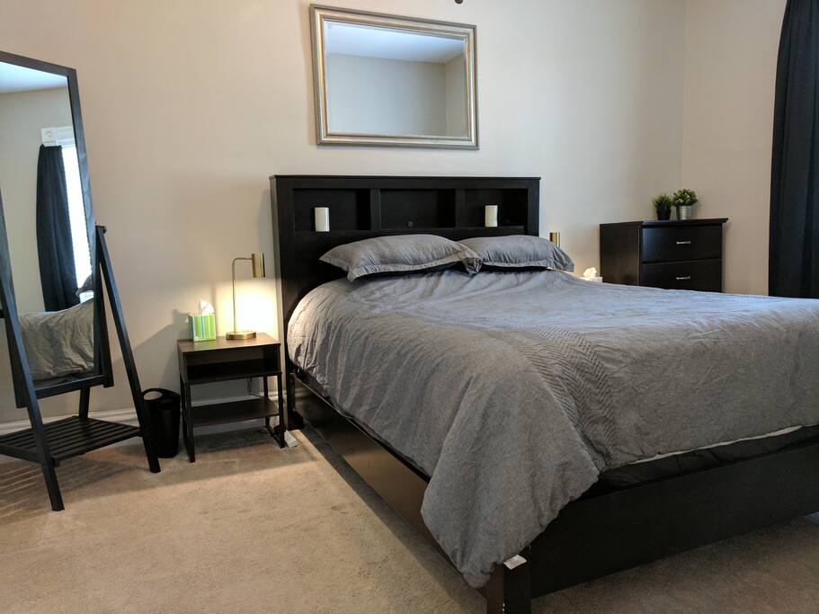 Comfy queen sized bed