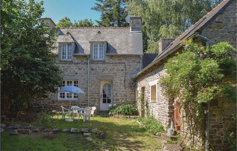 Airbnb Lanloup Vacation Rentals Places To Stay