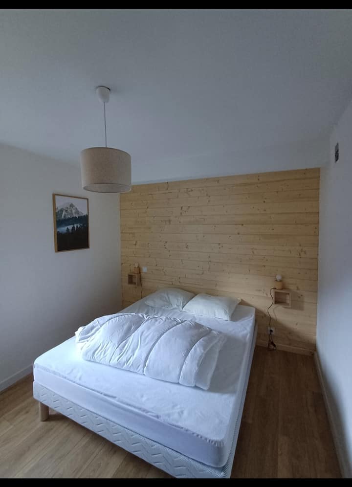 Chambre 1. Lit 160x200 