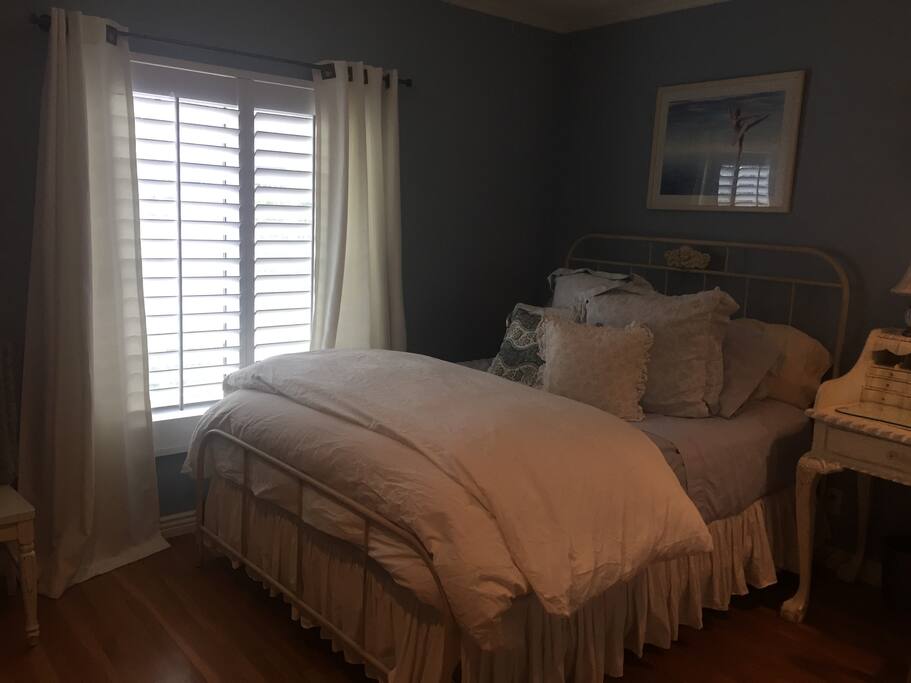 Queen Size Bed