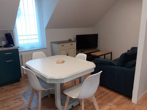 Annonce Airbnb populaire: SINGLE-FAMILY HOUSE WITH GARAGE and LARGE STUDIO à Le Tréport
