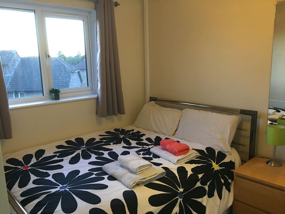 Guess room (King bed)