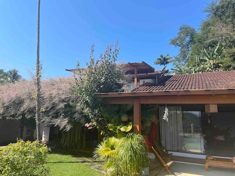 Beautiful house overlooking the sea, swimming pool and wifi