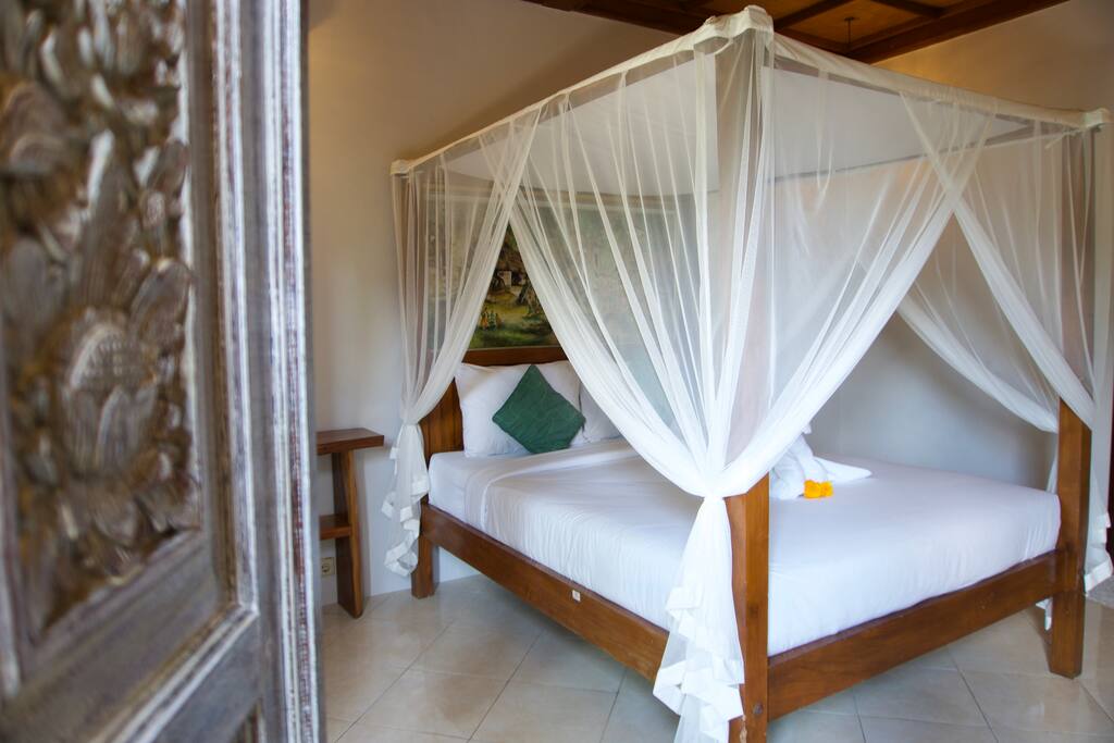 Double bedroom with AC