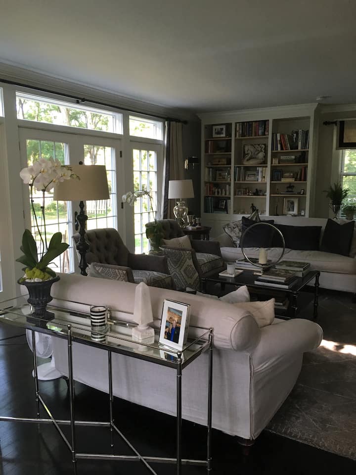 English Style Carriage House Near Skidmore - Saratoga Springs, NY