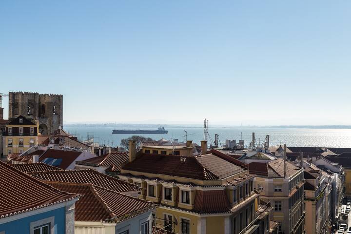 Downtown apartment with terrace and amazing view gallery image 5