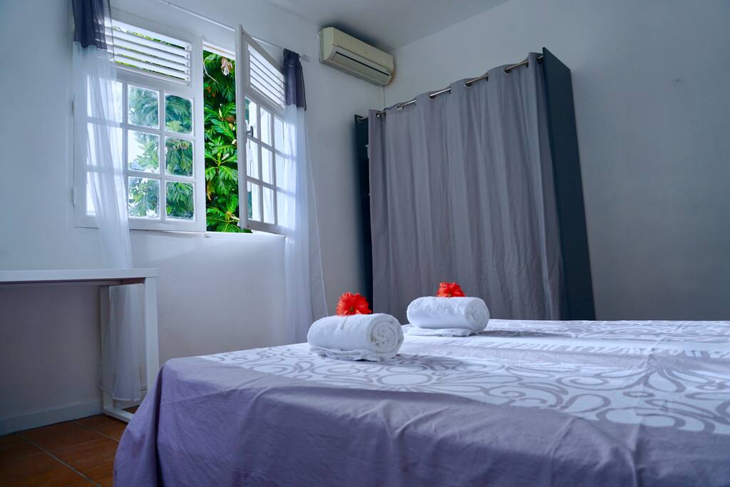Votre chambre climatisée avec dressing