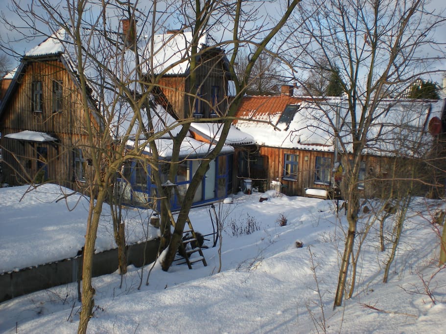 CasaCreativa im Winter; Rückansicht