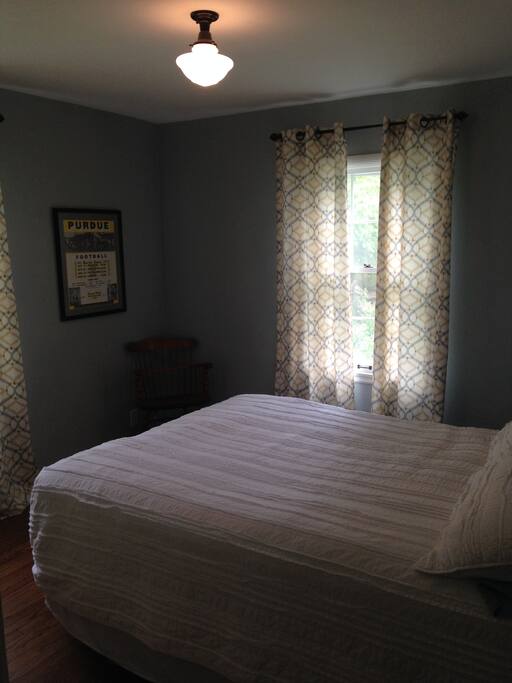 Bedroom 2 with queen bed