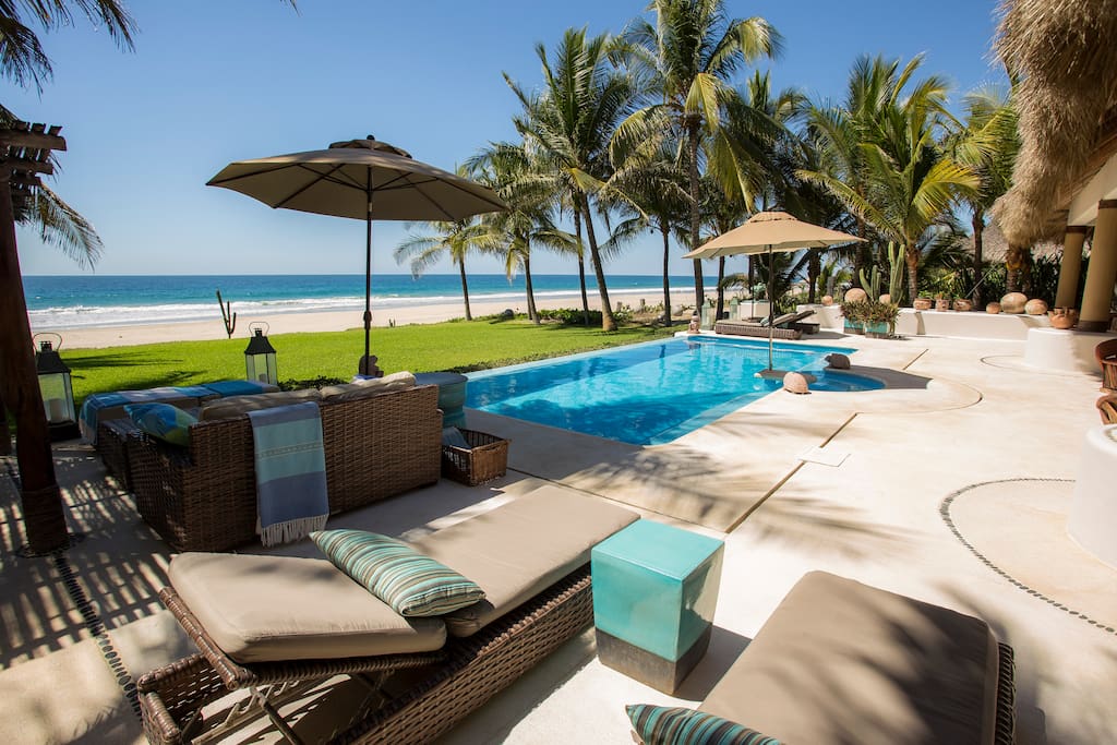 Private pool with view of the beach and ocean