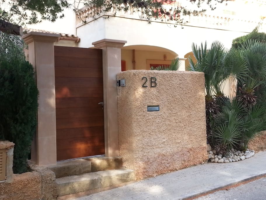 Intercom Entrance