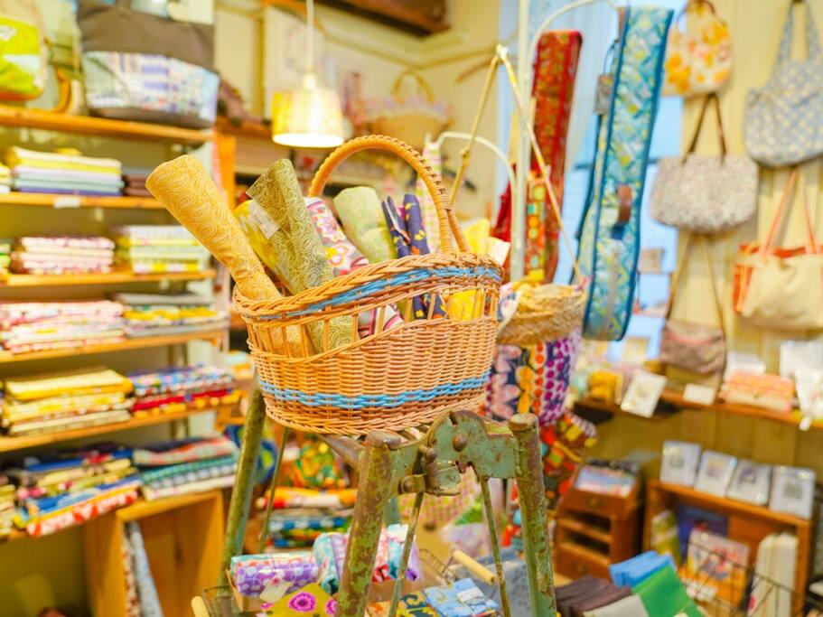 昭和时代旧商厦里的少女杂货铺foo