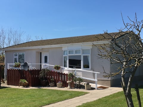 Moneydarragh Cottage - hot tub available for hire