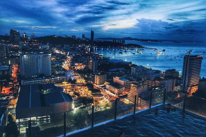 The base A栋26楼 正面海景 两房一厅 无边泳池 芭提雅核心位置