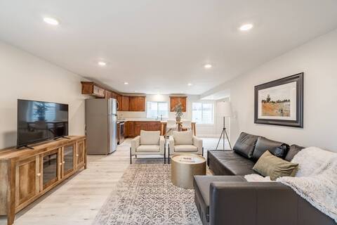 Sophisticated & Charming Guest Apartment