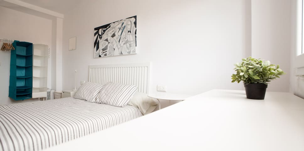 Charming flat centre of old town. WIFI