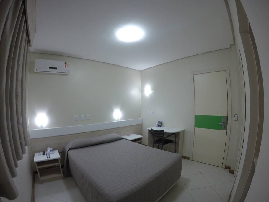 Quarto cama casal