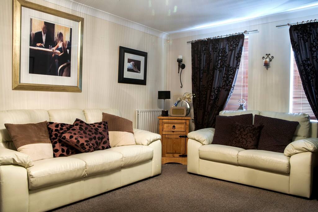 Living room 1