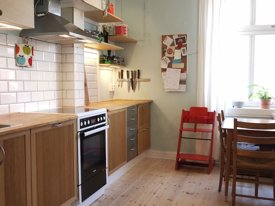 Lots of bench space in the kitchen. The kitchen is fully equipped with dishwasher, fridge and freezer, basic food equipment (salt, pepper, oil etc.) coffee press and much more.