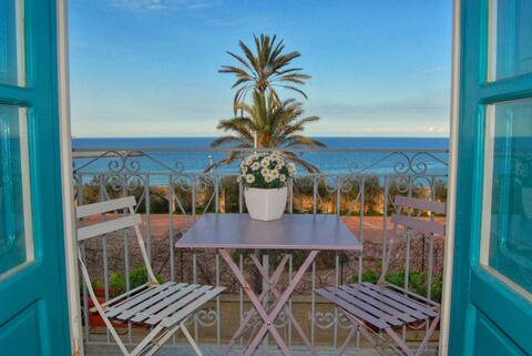 COOL! Le Luminarie Creative Residence Balestrate
