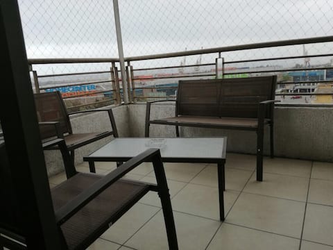 9th floor apartment with 3 bedrooms + 2 bathrooms