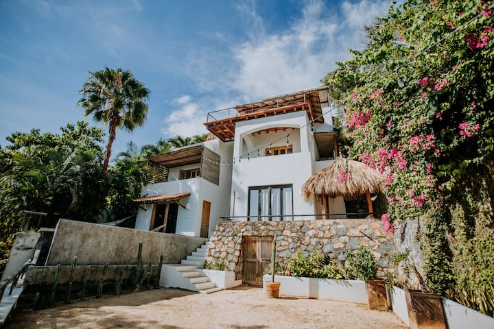 Casa del Cielo La Ropa Mexico