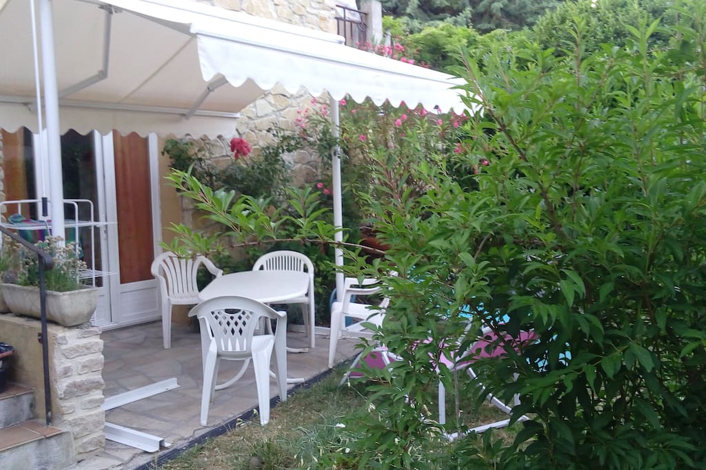 Gite Primevère : Terrasse