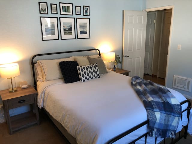 One Bedroom Retreat in the Perfect Location