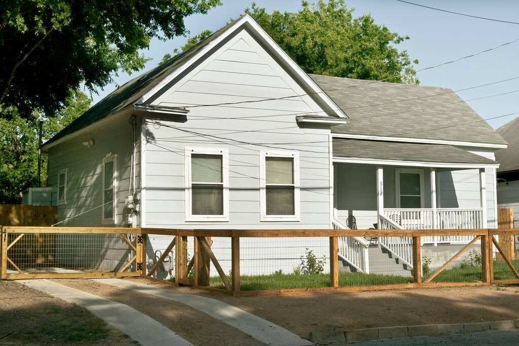 Exterior retains its history in Dignowity Hill