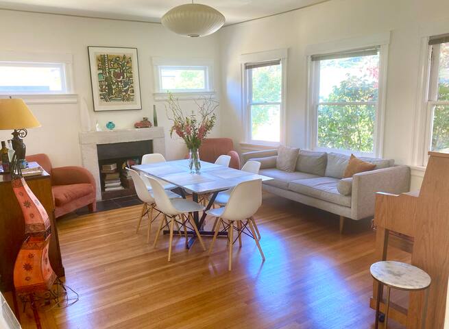 Sunny craftsman home in Rockridge gallery image 3