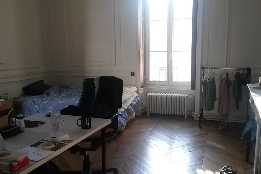 Vue sur la fenêtre est