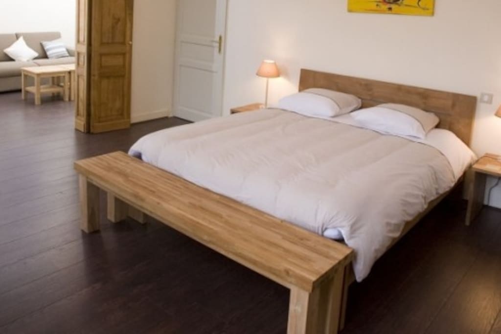 Chambre principale avec lit 160