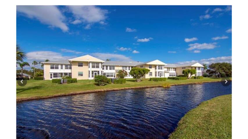 The Grove Isle Escape - Resort like living!