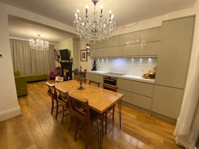 Central central central