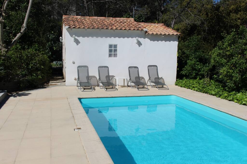Piscine et studio