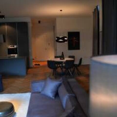 MontCalm. Ideal location and comfortable stay. gallery image 4
