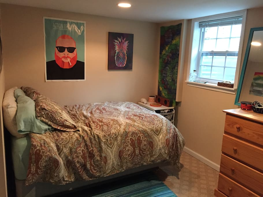 All personal items will be gone. There will be a bed, dresser, and desk.