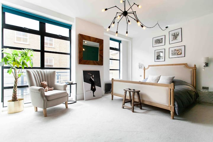 Stylish Warehouse in the Heart of Shoreditch