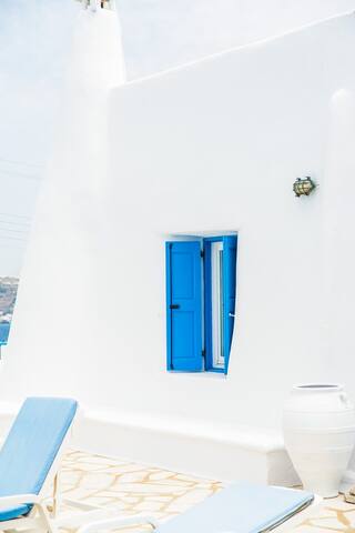 Cavo Alefkandra 5, by Mykonos Rocky Villas gallery image 2