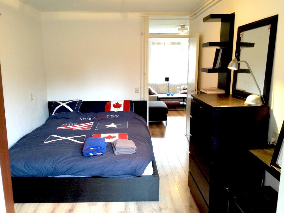 Kingsize bed