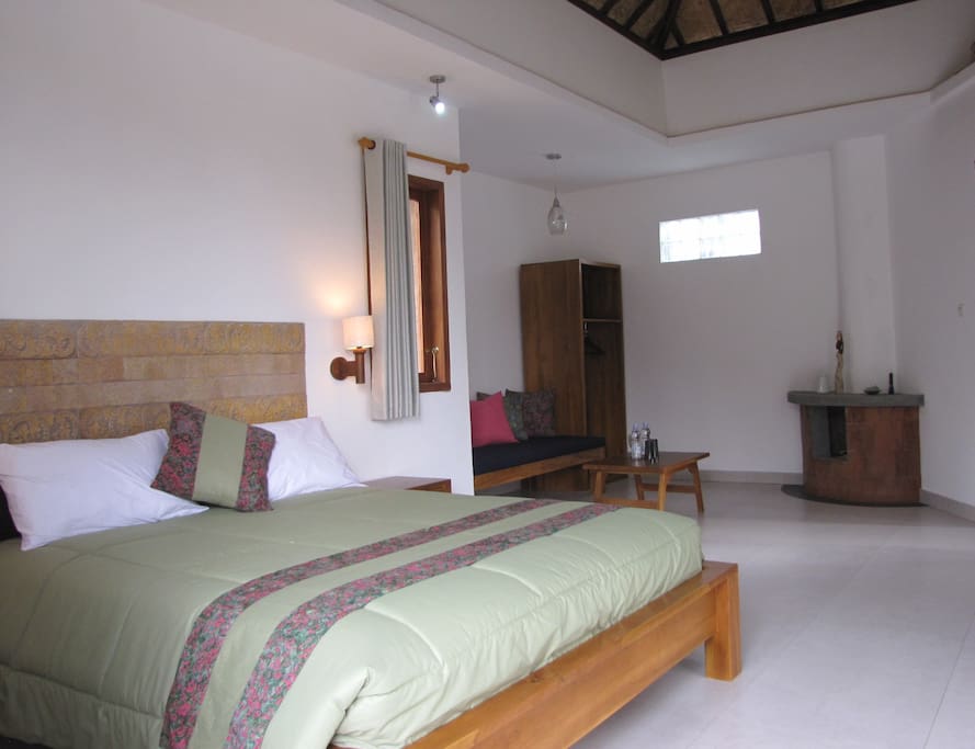 The bed room, leaving room and fire place