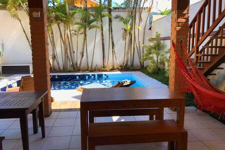 Bela casa de alto padrao no centro de Juquehy