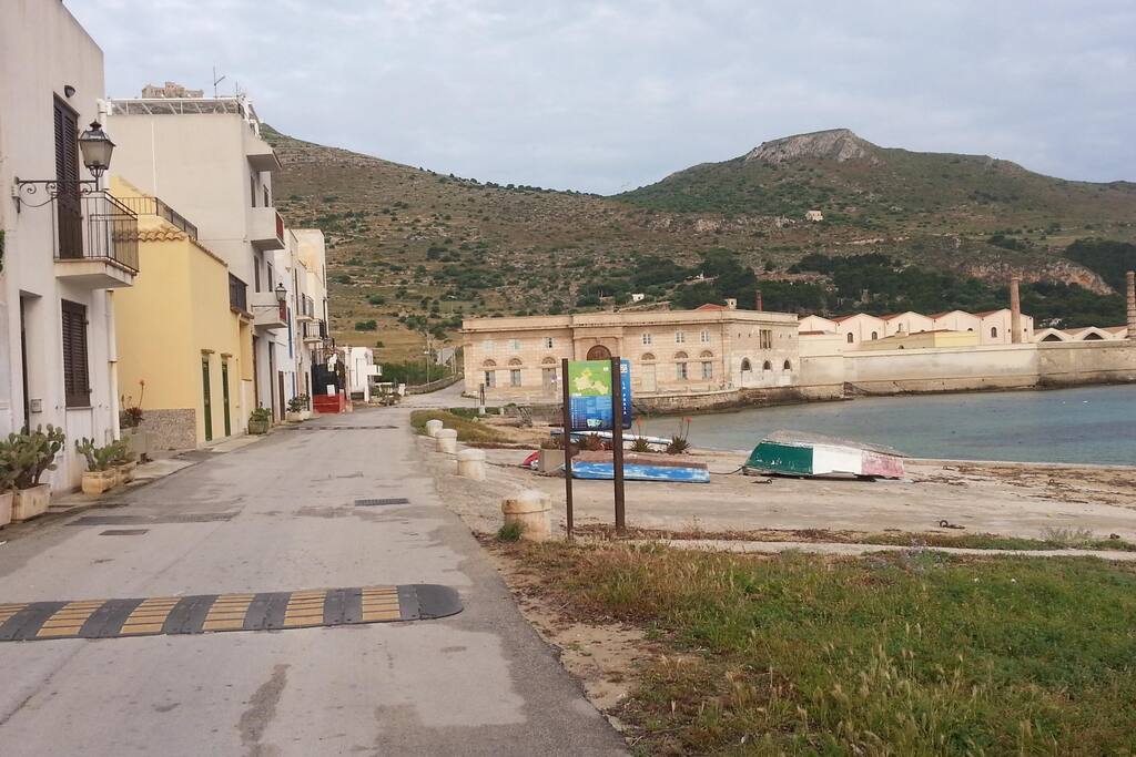 Via Amendola